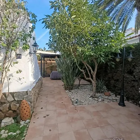 La Casilla De Miguel Con Jardin Privado Y Piscinas Hébergement de vacances