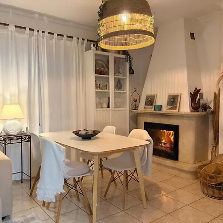 La Casilla De Miguel Con Jardin Privado Y Piscinas